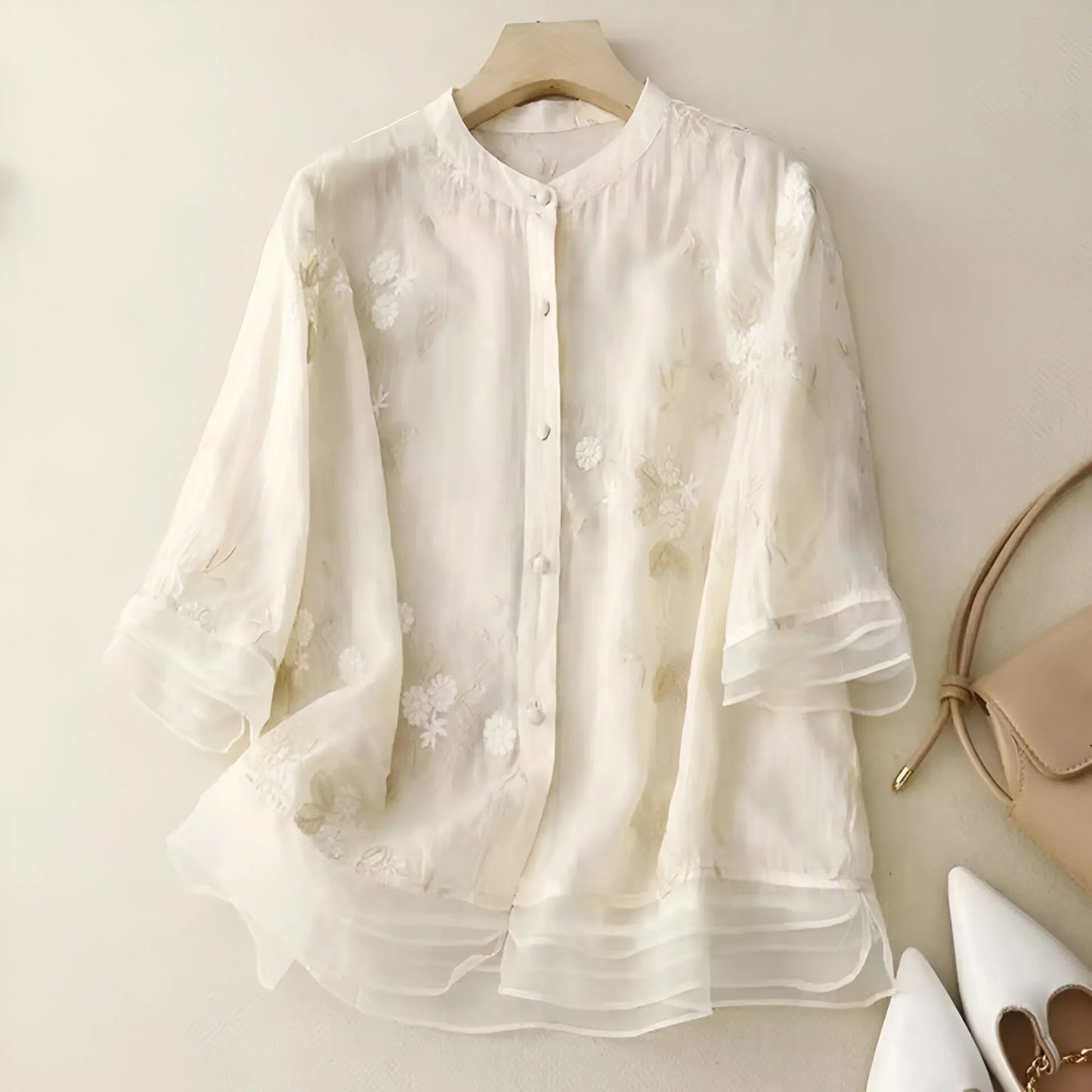 EMILY | COTTON TOP WITH EMBROIDERED FLOWERS Olyndra London