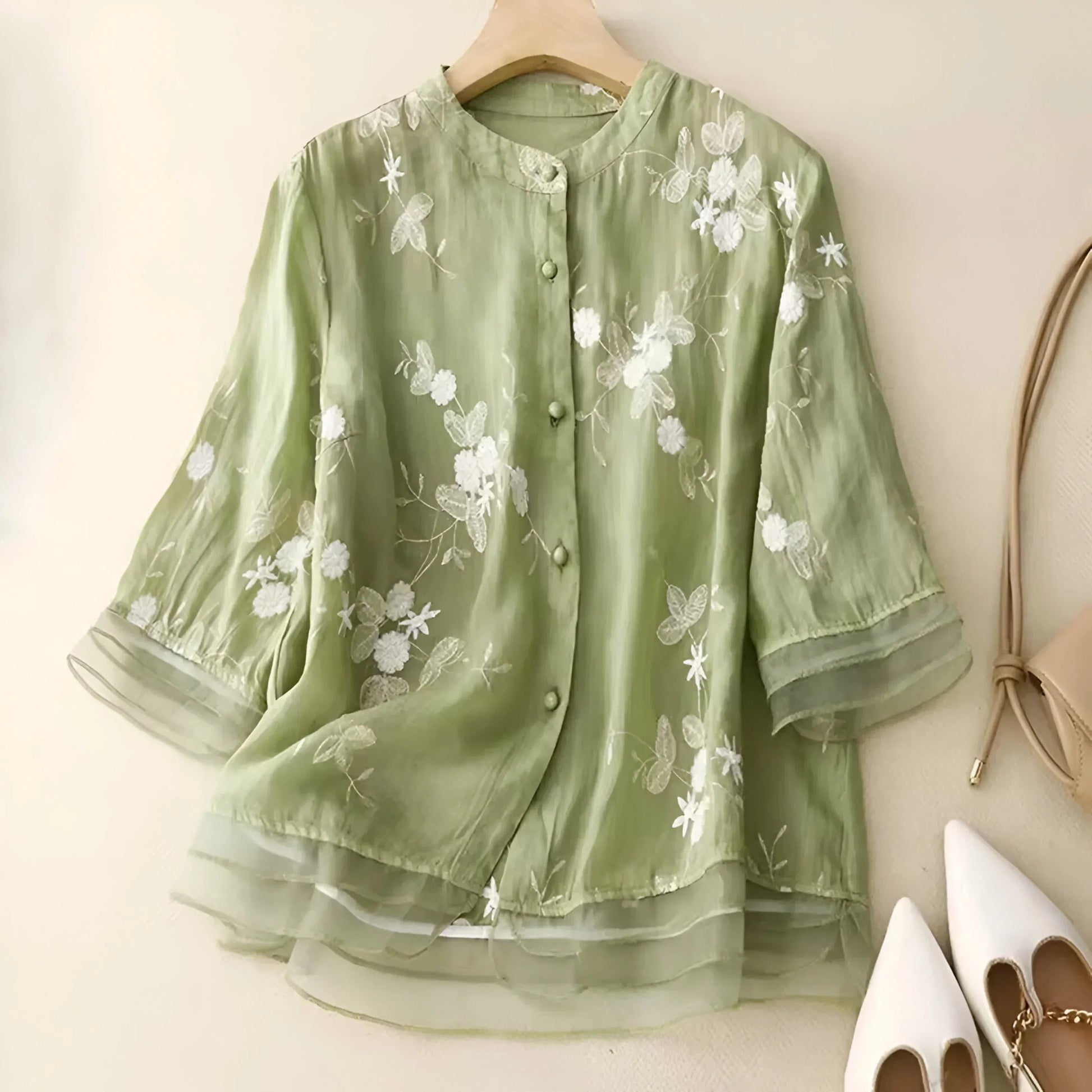 EMILY | COTTON TOP WITH EMBROIDERED FLOWERS Olyndra London